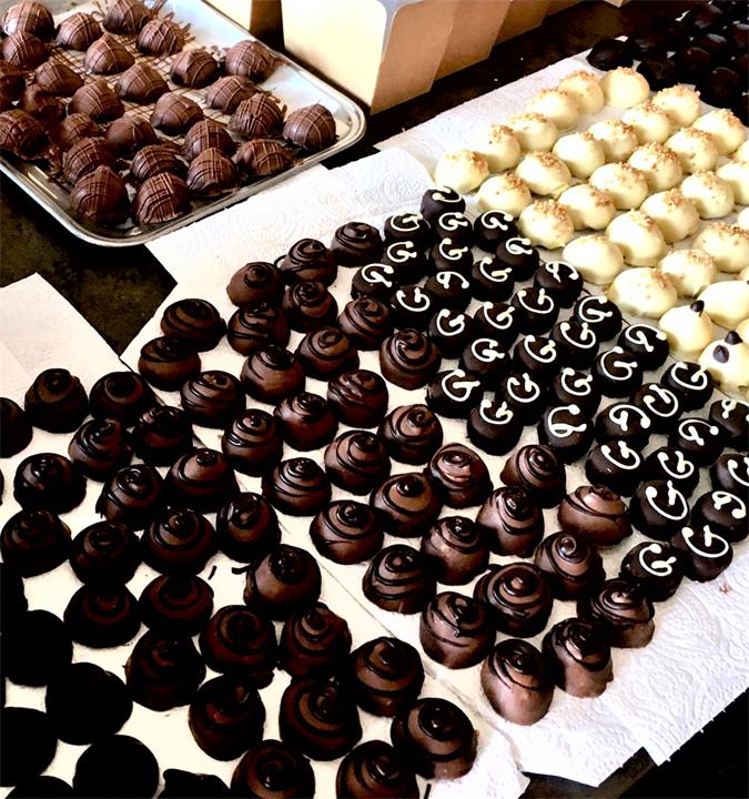 Huisgemaakte ambachtelijke pralines van Food@Home — foto 9 van 11